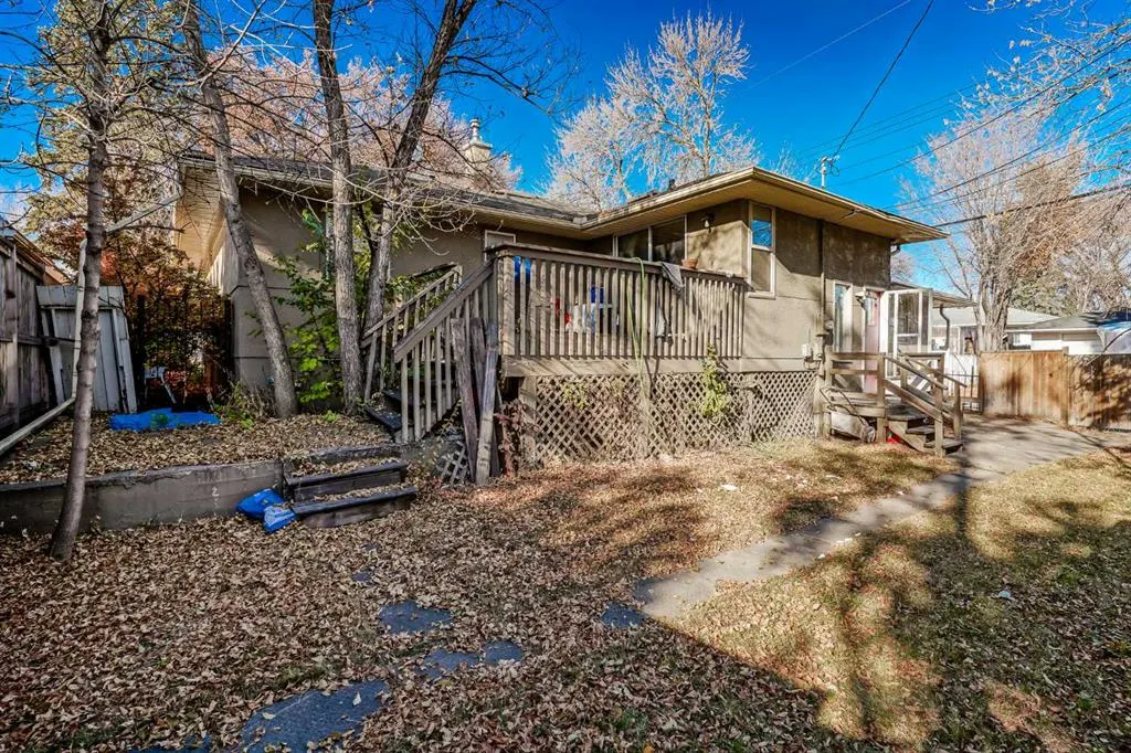 1468 Renfrew Drive NE