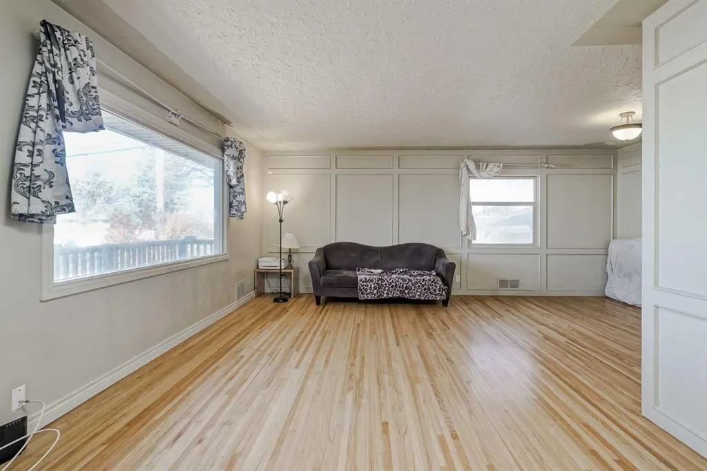 1468 Renfrew Drive NE