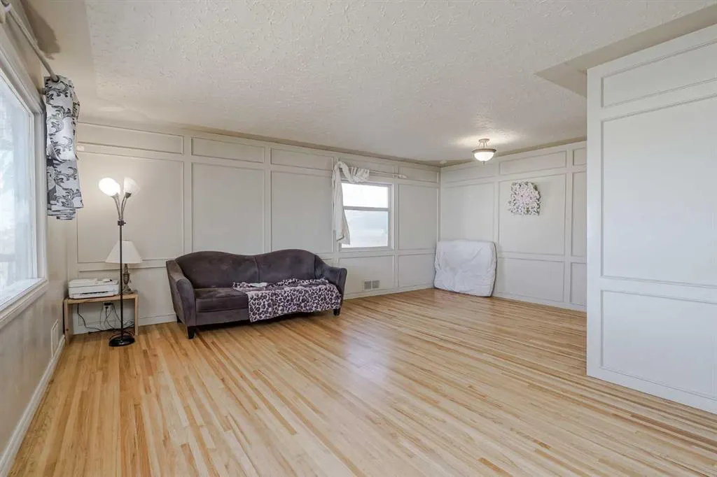 1468 Renfrew Drive NE