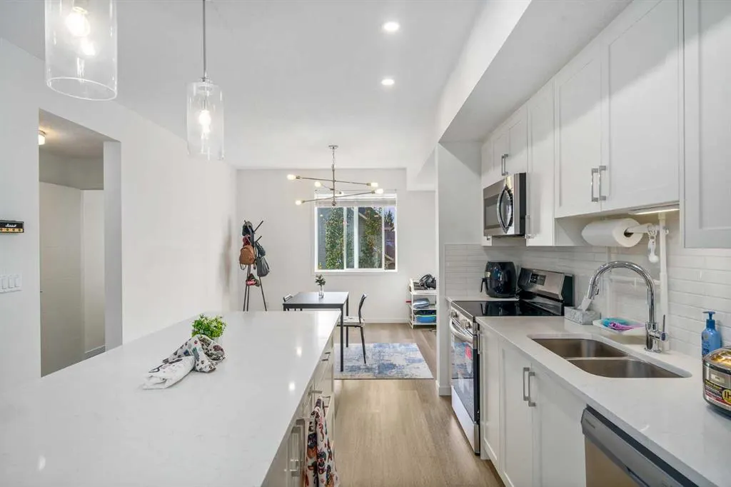 628 Copperstone Manor SE