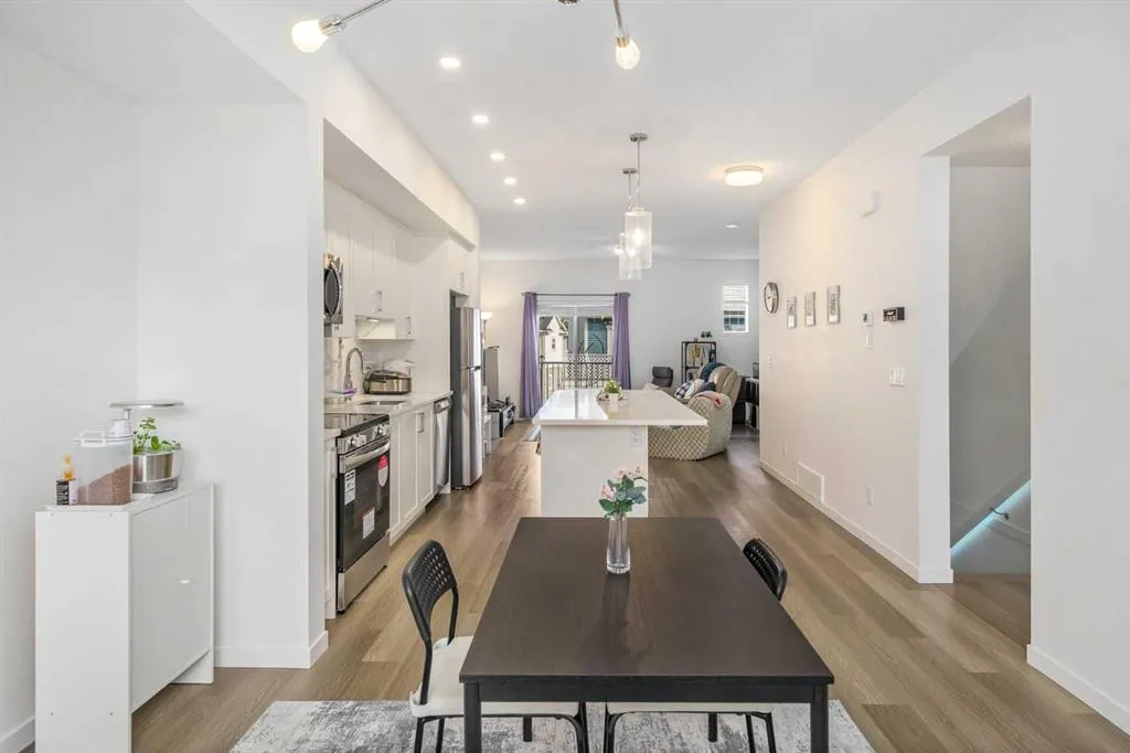 628 Copperstone Manor SE