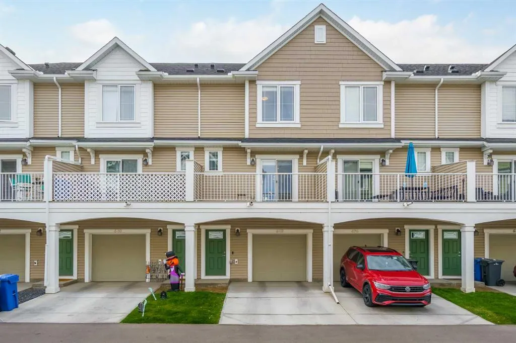 628 Copperstone Manor SE
