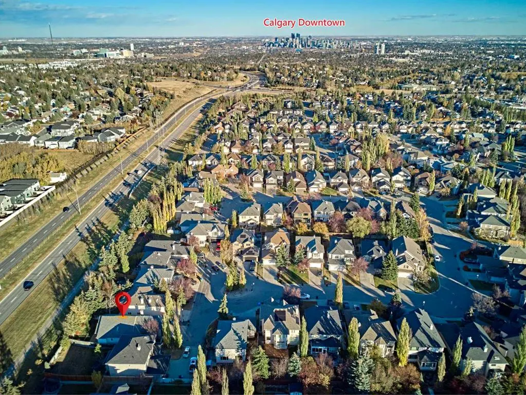 250 Strathridge Place SW