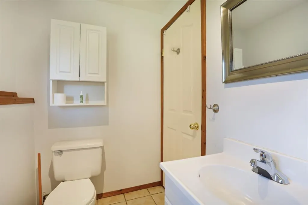 305 3 Street W