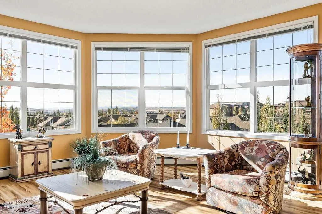 1 Crystal Green Lane, #300