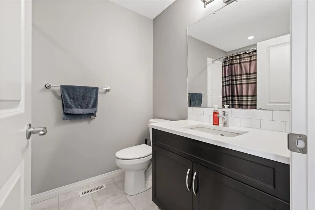 75 Masters Crescent SE