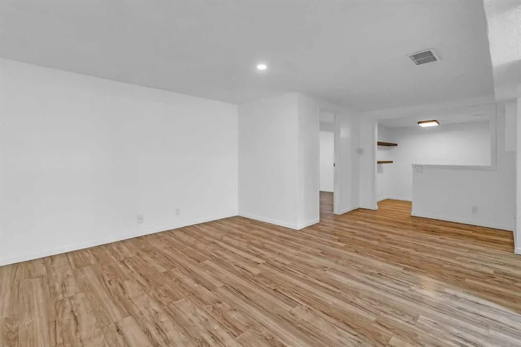 10 Radcliffe Crescent SE