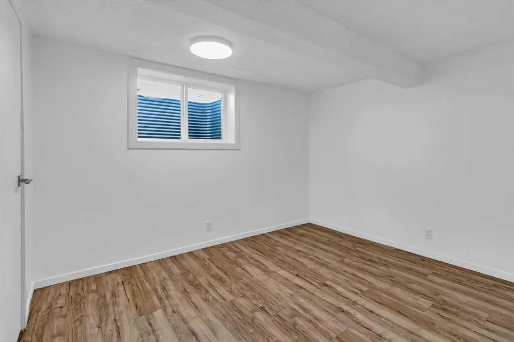 10 Radcliffe Crescent SE