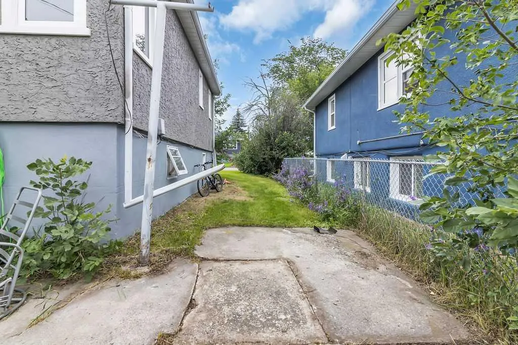 1212 Bantry Street NE