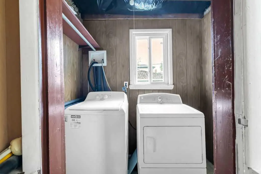 1212 Bantry Street NE