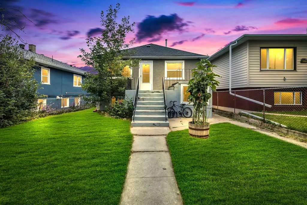 1212 Bantry Street NE