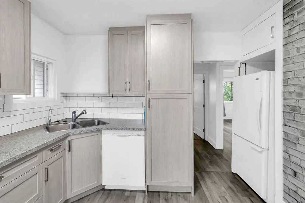 1212 Bantry Street NE