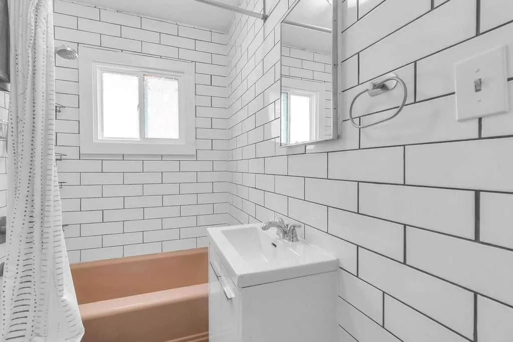 1212 Bantry Street NE