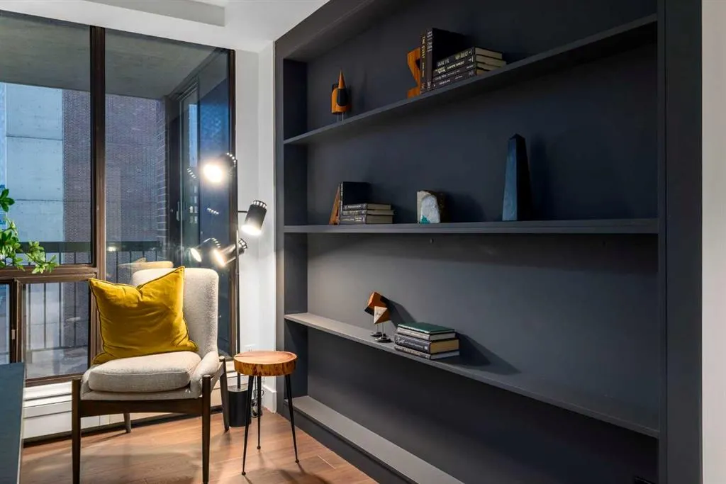 330 26 Avenue SW, #907