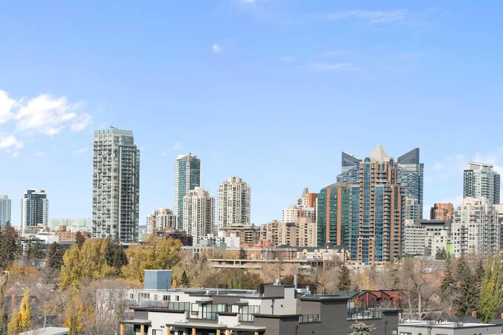 330 26 Avenue SW, #907