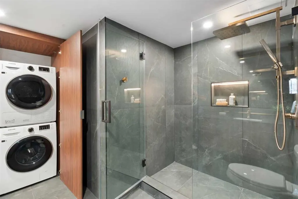 330 26 Avenue SW, #907