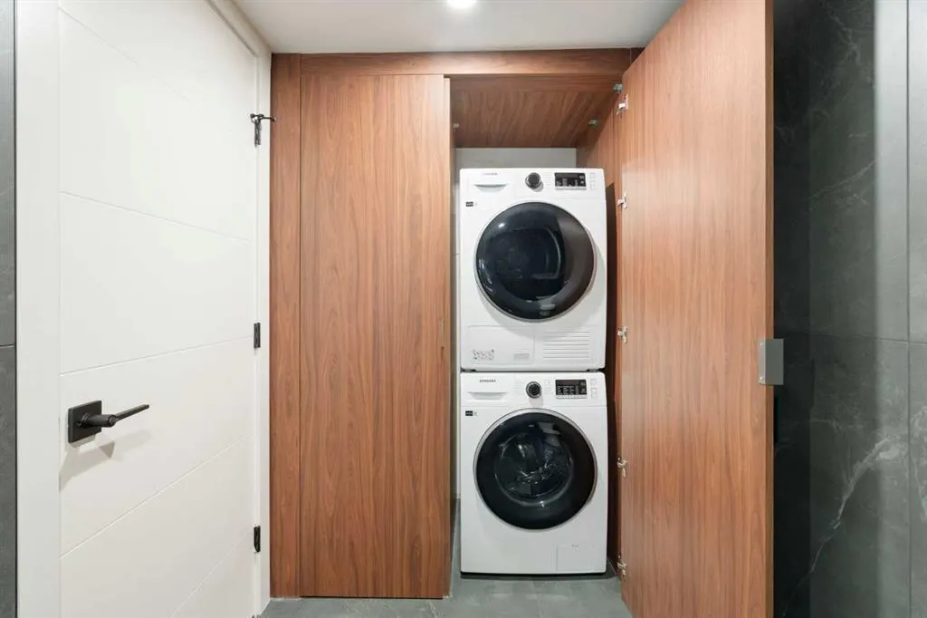 330 26 Avenue SW, #907