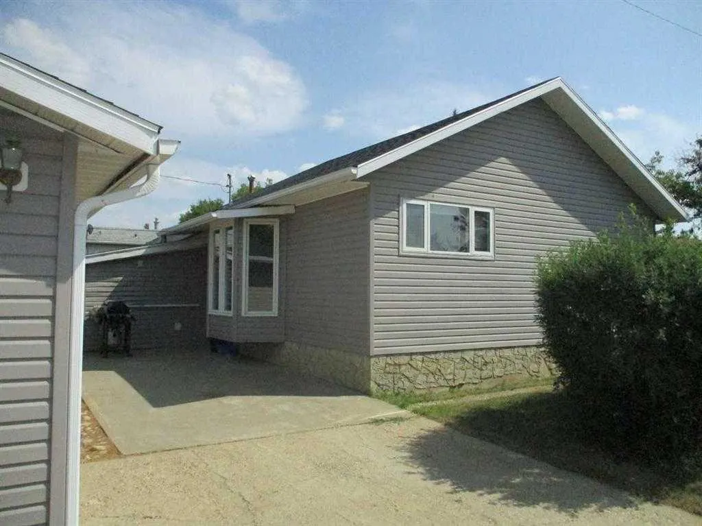200 6th Avenue SE