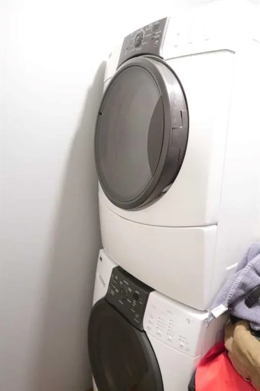 191 Panamount Heights NW