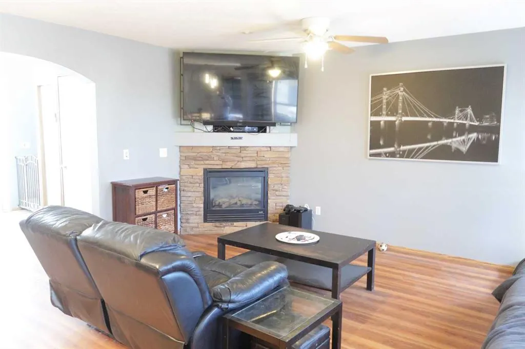 191 Panamount Heights NW