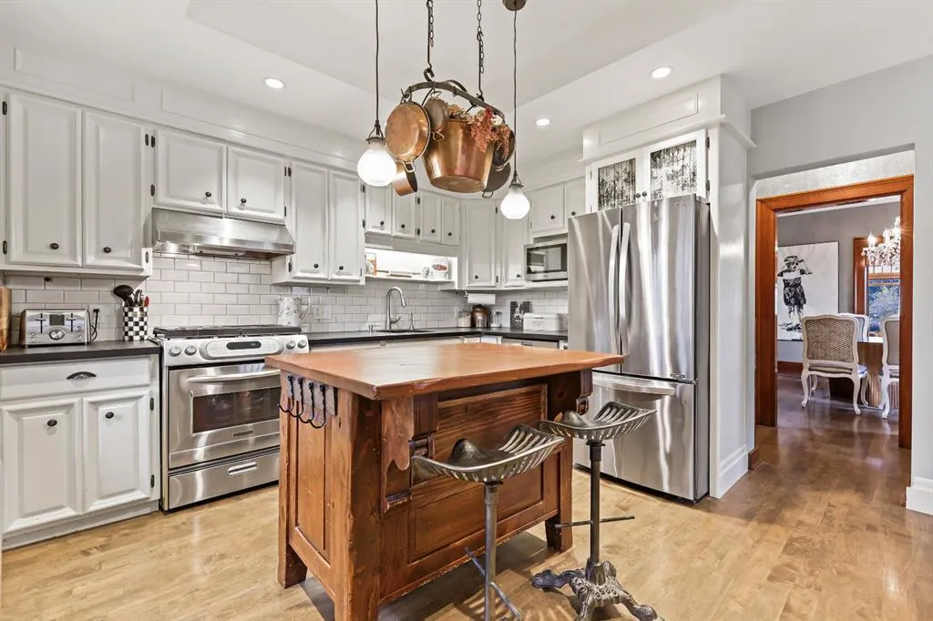 1314 Shelbourne Street SW