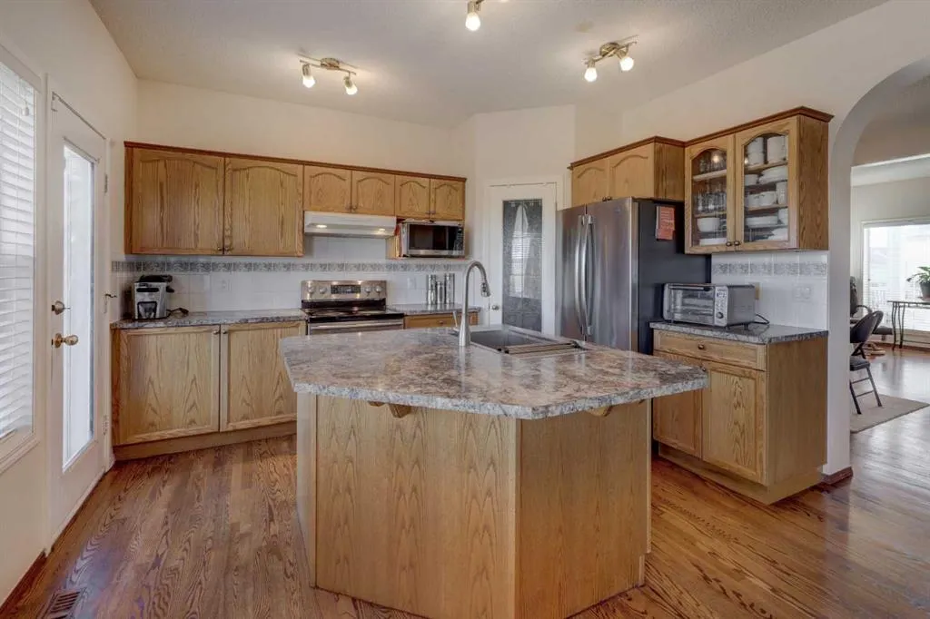 20 Coral Reef Bay NE