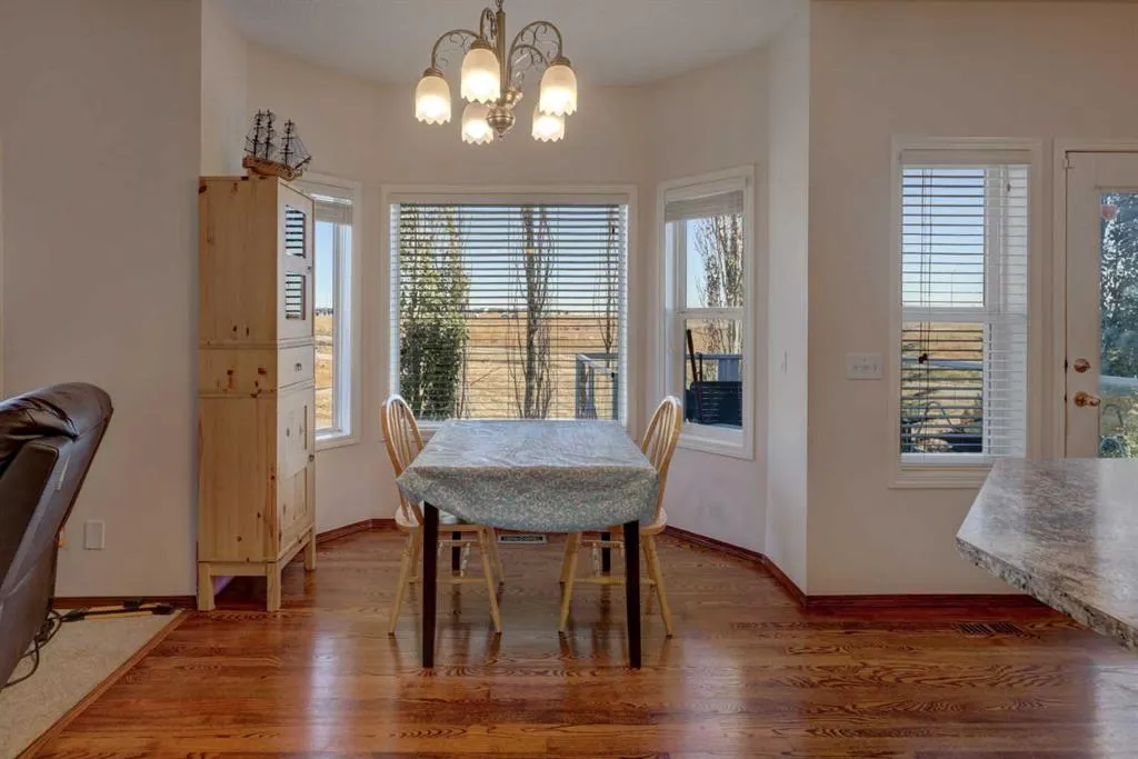 20 Coral Reef Bay NE