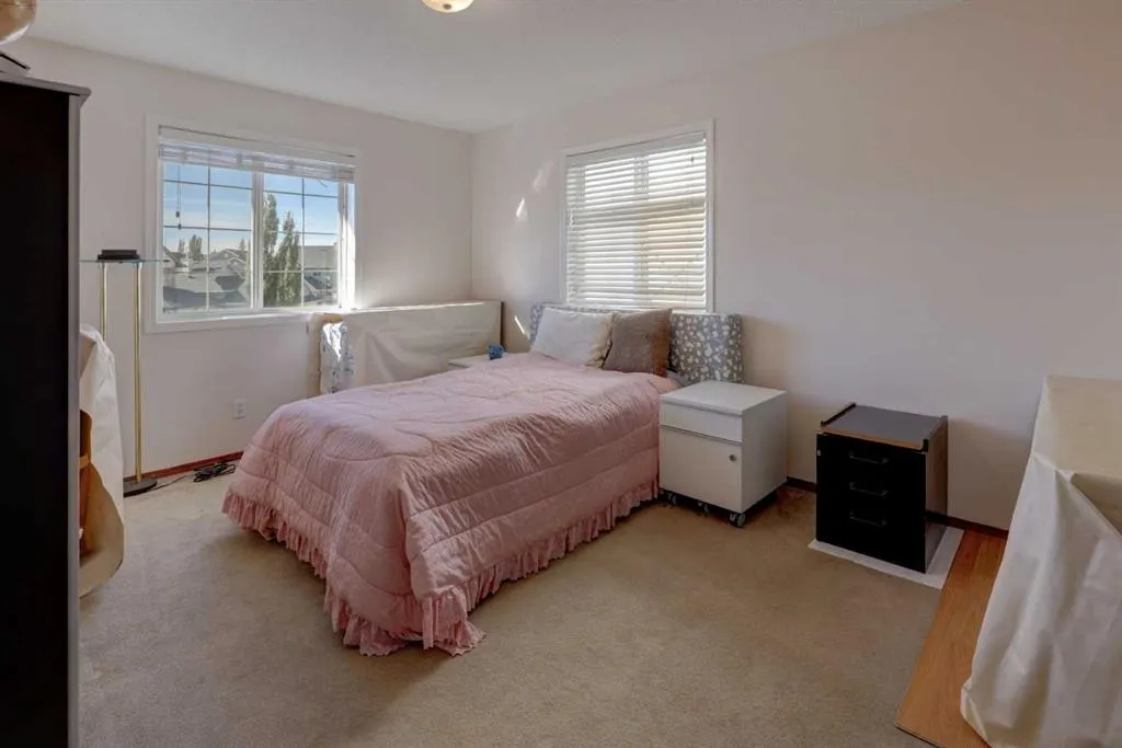 20 Coral Reef Bay NE