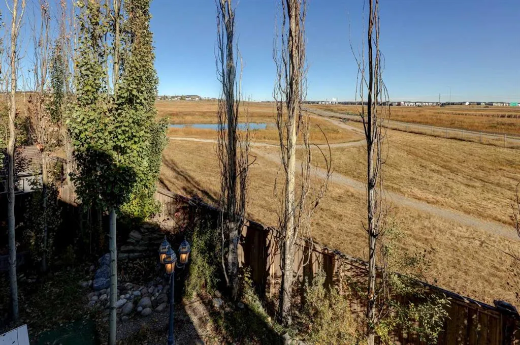 20 Coral Reef Bay NE