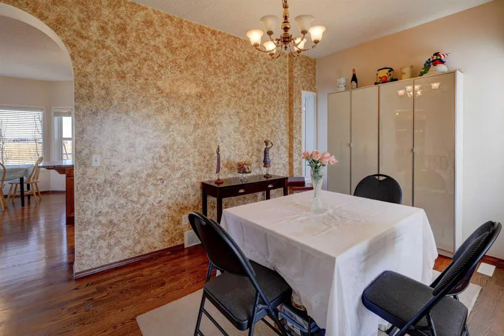 20 Coral Reef Bay NE