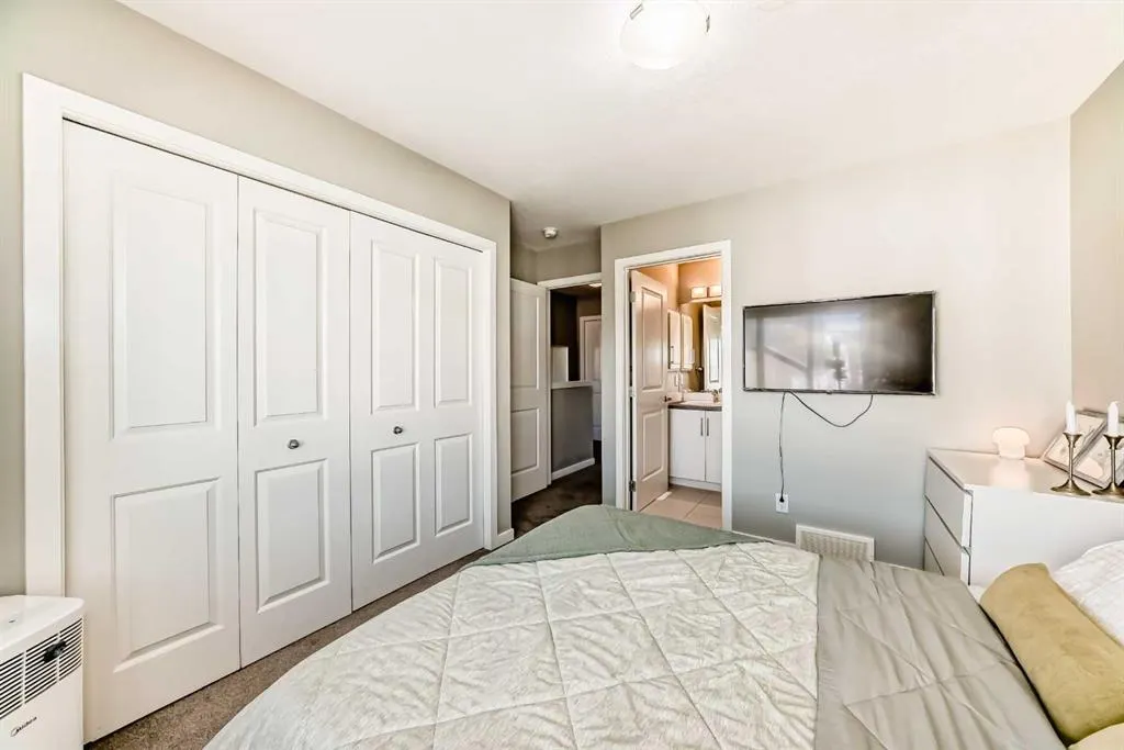 84 Copperstone Villas SE