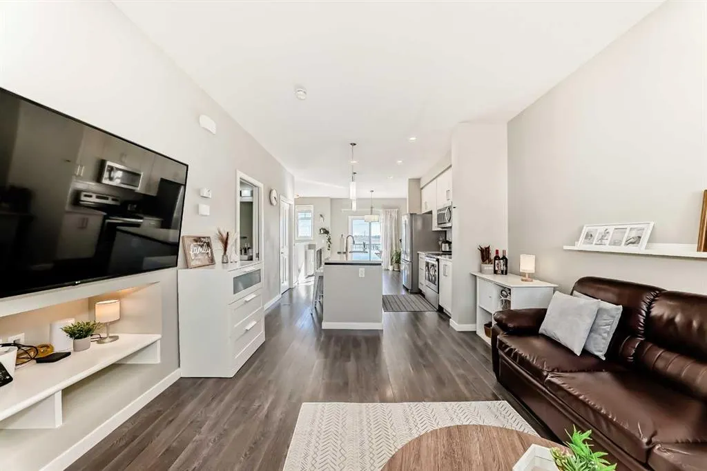 84 Copperstone Villas SE
