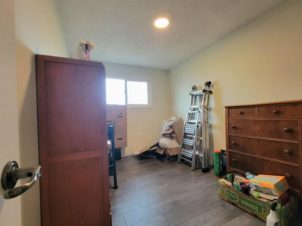 704 Alder Avenue