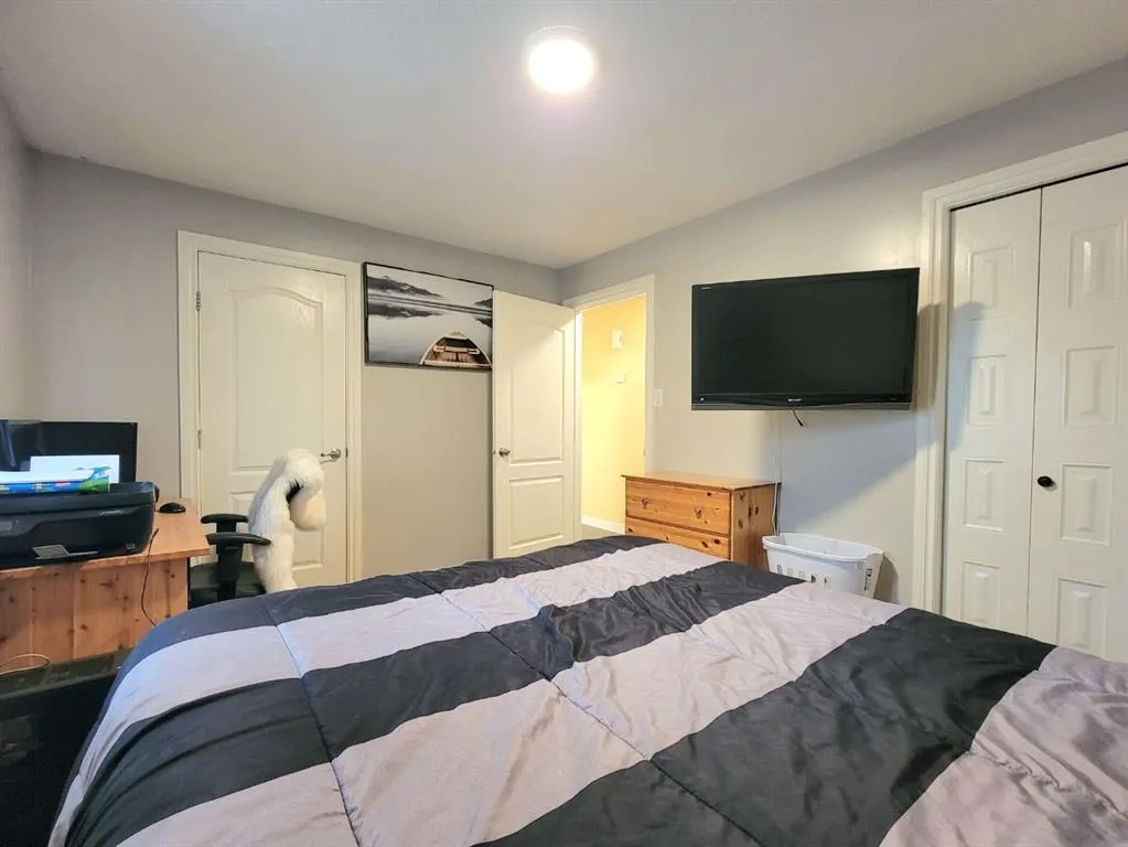 704 Alder Avenue