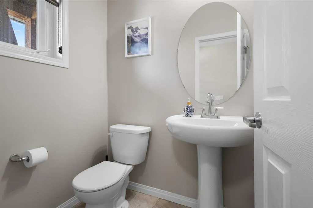 62 Carrington Rise NW