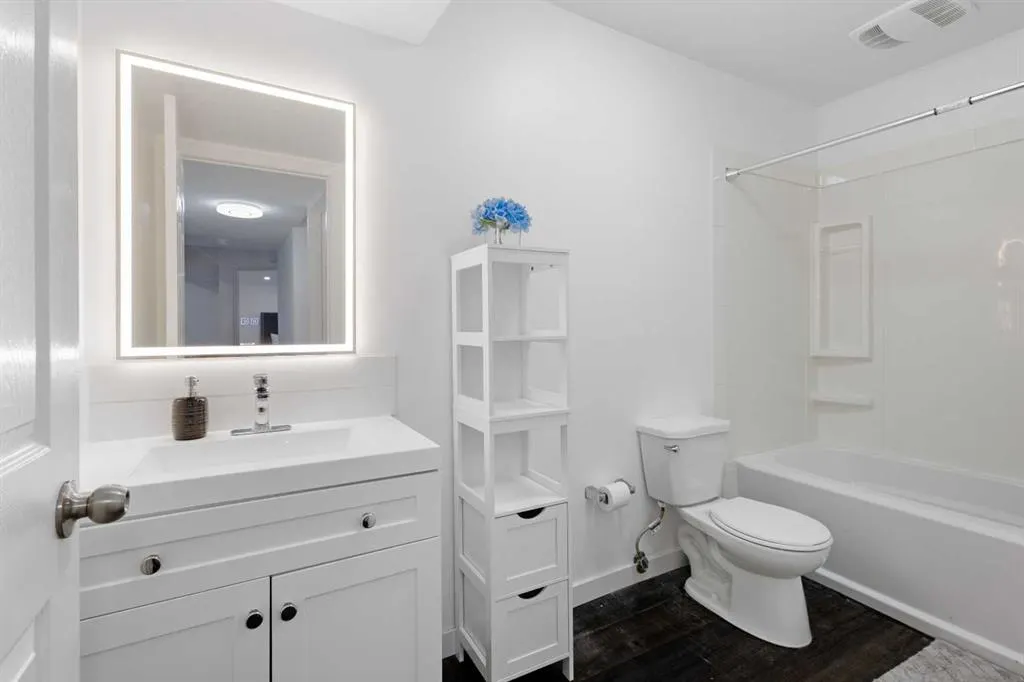 62 Carrington Rise NW