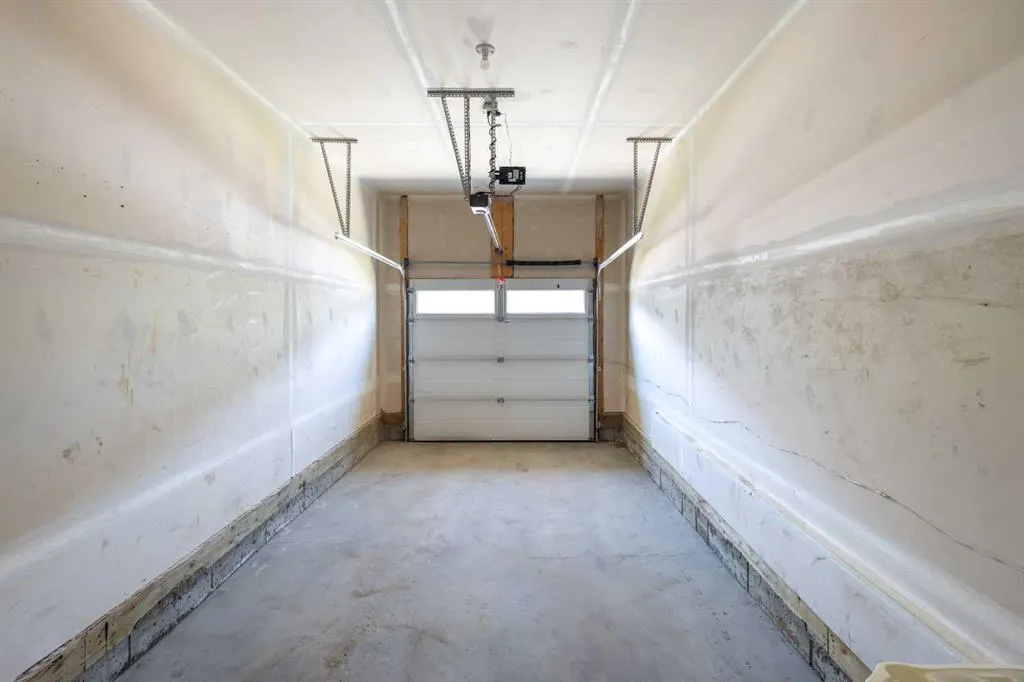 62 Carrington Rise NW