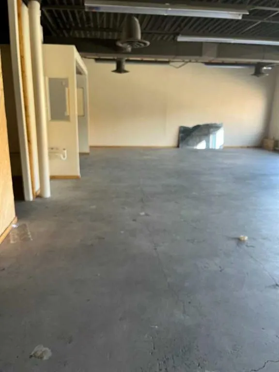 118 First Avenue W, #220