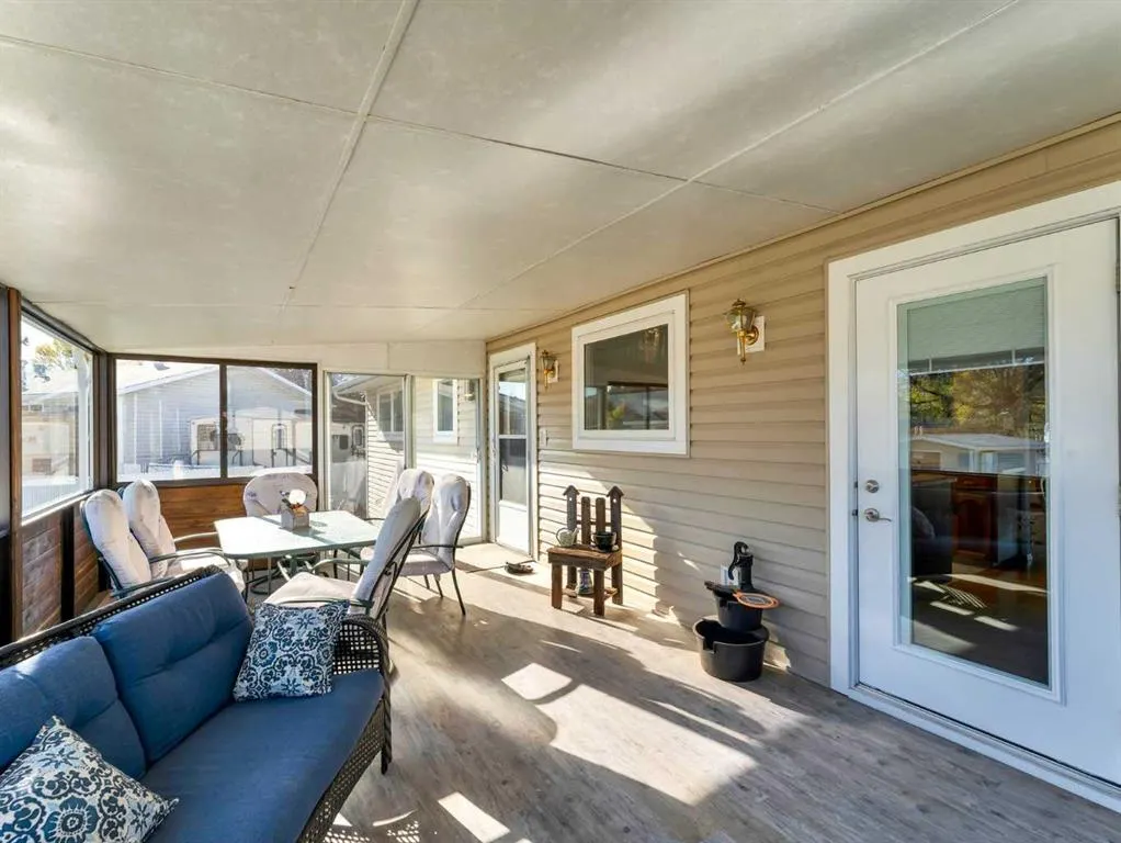 20 Eastbrook Way E