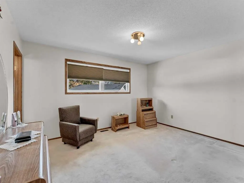 20 Eastbrook Way E