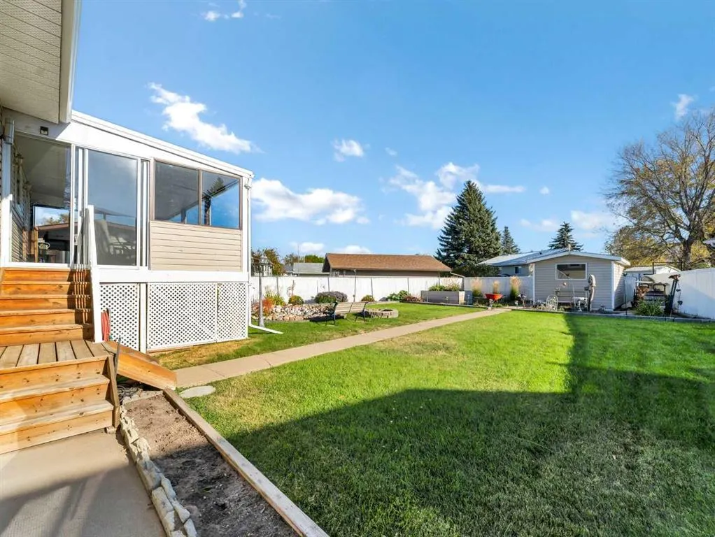 20 Eastbrook Way E
