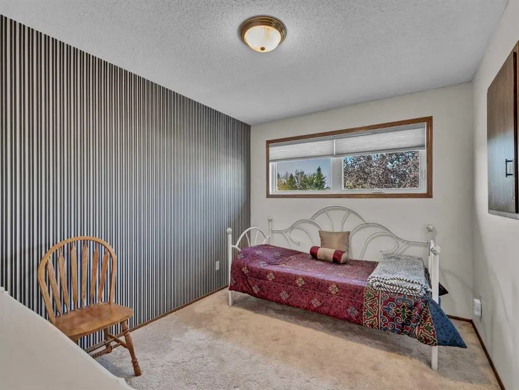 20 Eastbrook Way E