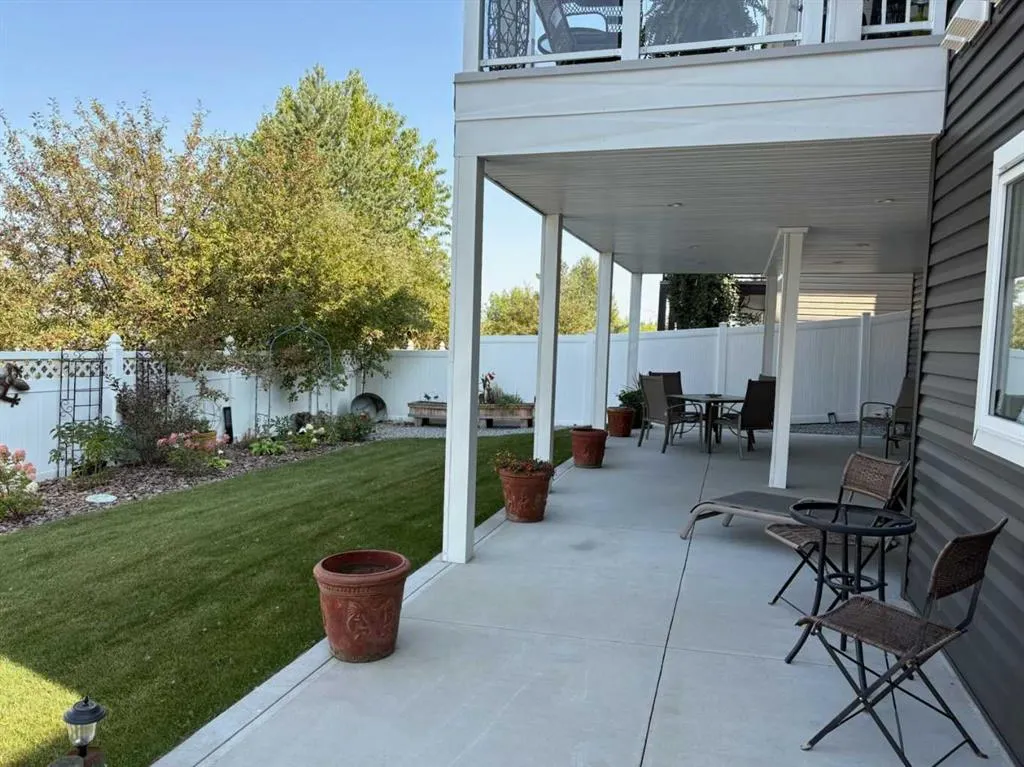 5 Leonard Close