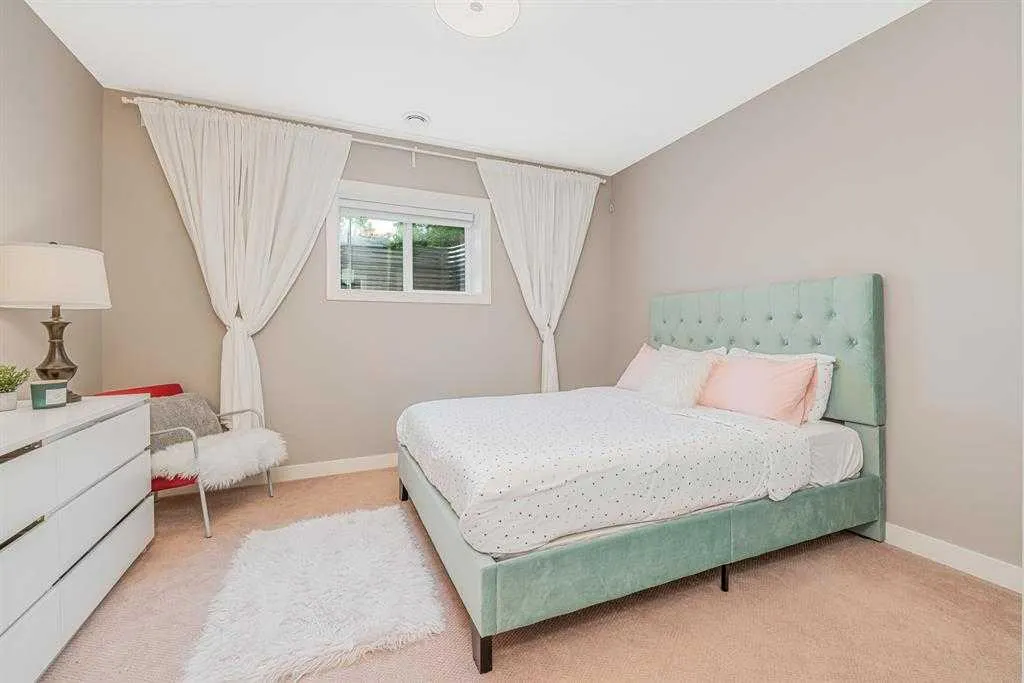 169 Aspen Hills Way SW