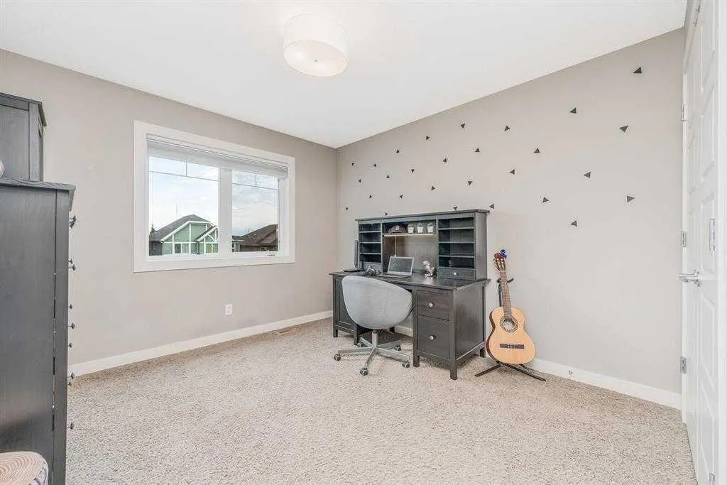 169 Aspen Hills Way SW