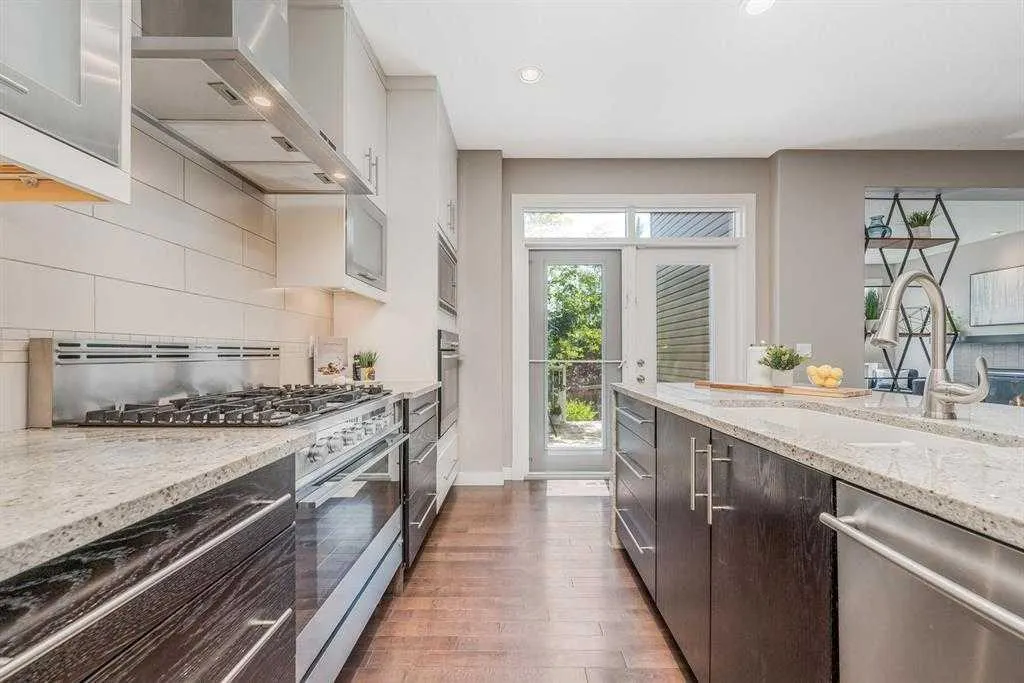 169 Aspen Hills Way SW