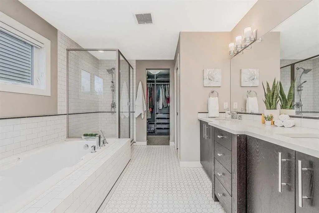 169 Aspen Hills Way SW