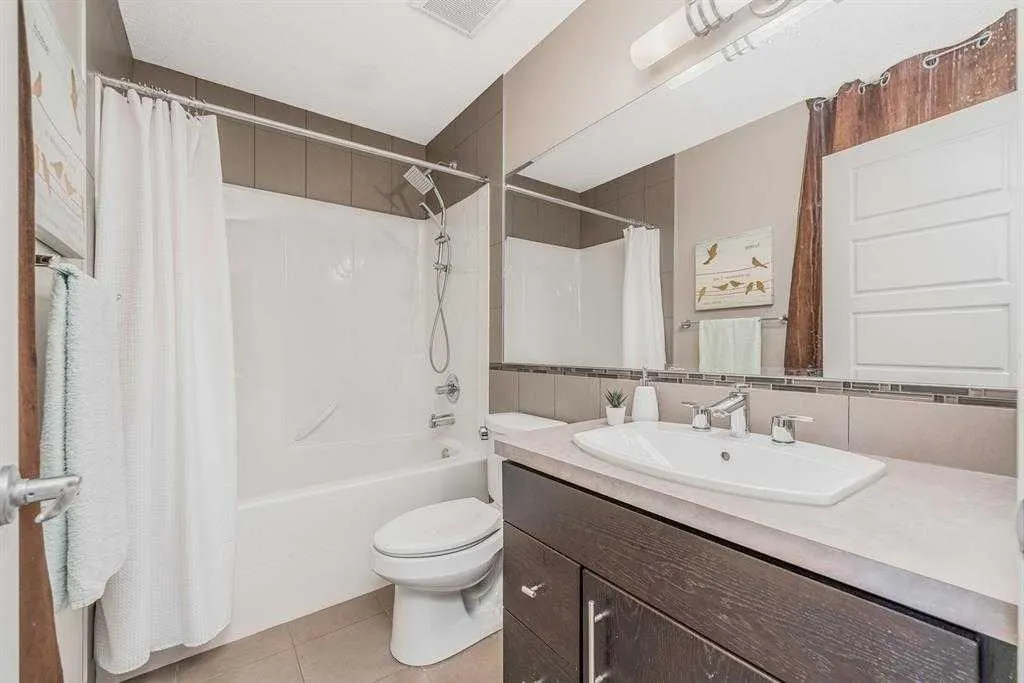 169 Aspen Hills Way SW