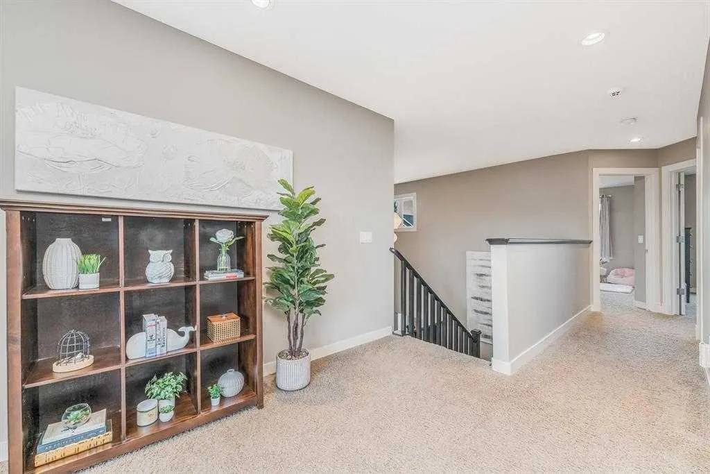 169 Aspen Hills Way SW