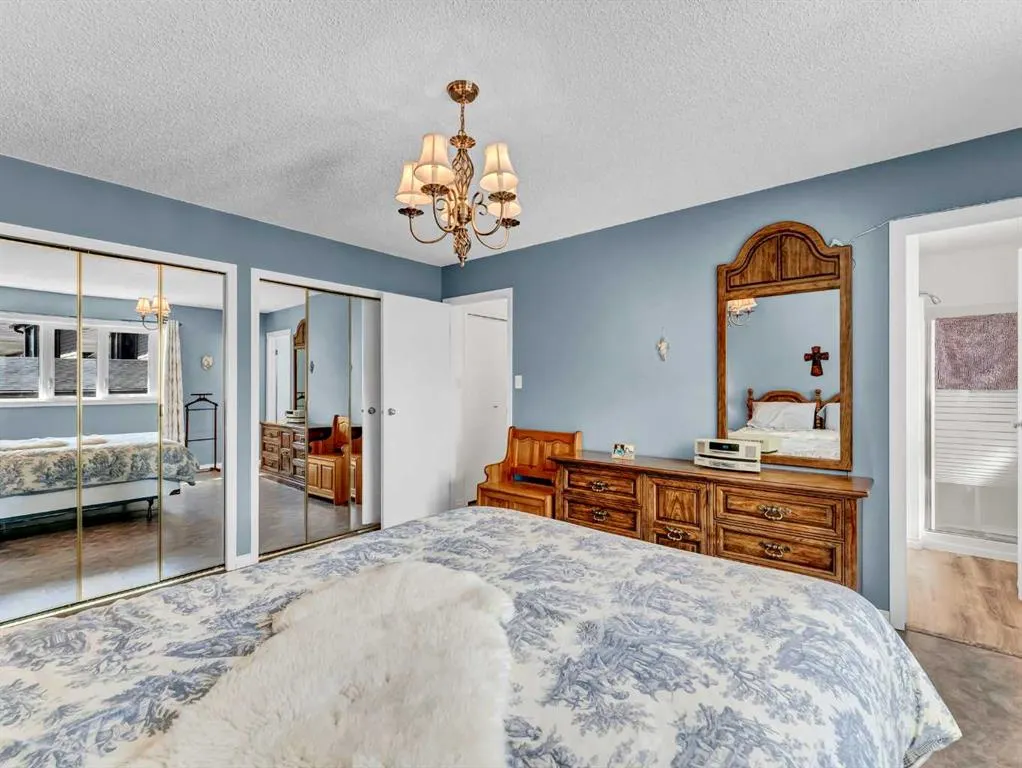 27 Turner Drive SE